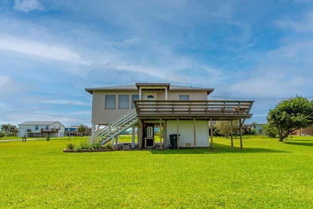 4018 3rd Street, Galveston, TX 77554