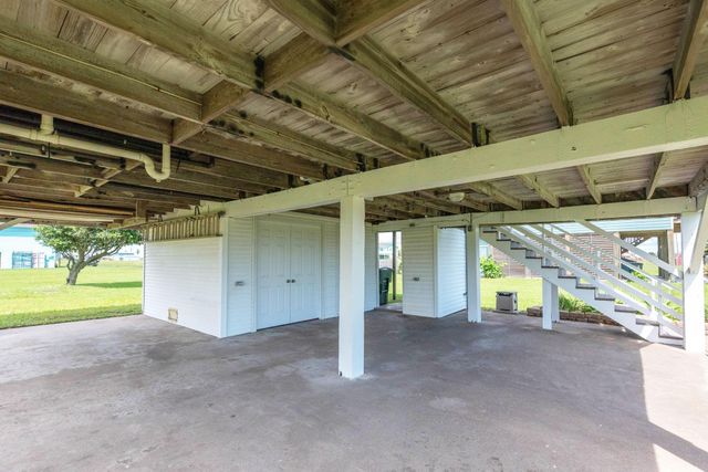 4018 3rd Street, Galveston, TX 77554