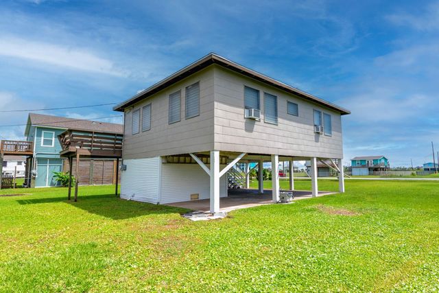 4018 3rd Street, Galveston, TX 77554