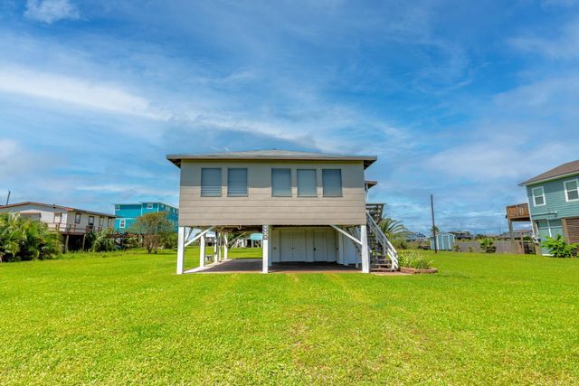 4018 3rd Street, Galveston, TX 77554