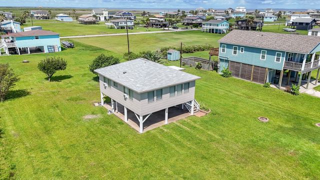 4018 3rd Street, Galveston, TX 77554
