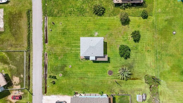 4018 3rd Street, Galveston, TX 77554