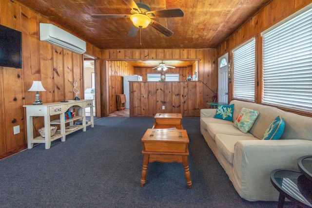 4018 3rd Street, Galveston, TX 77554