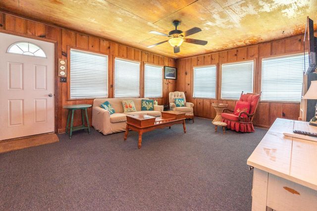 4018 3rd Street, Galveston, TX 77554