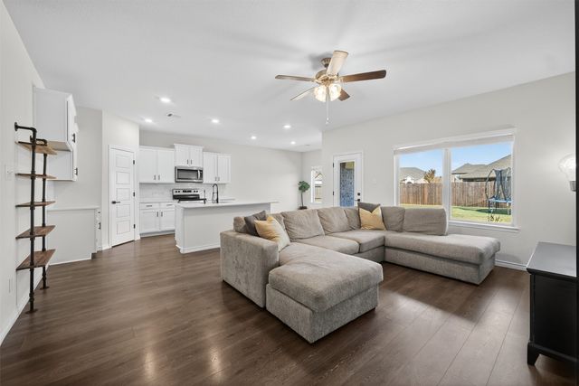 504 Overlook Drive, Royse City, TX 75189