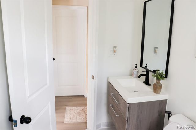 1338 Helen, Inkster, MI 48141