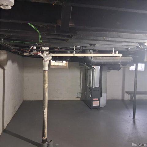 1338 Helen, Inkster, MI 48141