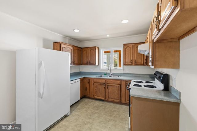 1763 HOLLY HILL RD, Milford, DE 19963