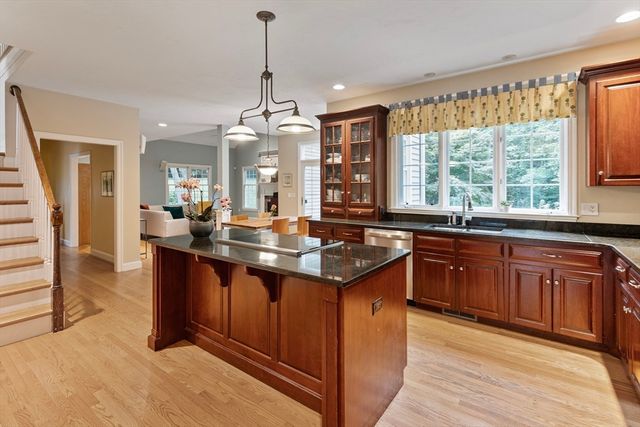21 Hearthstone Road, Hopkinton, MA 01748