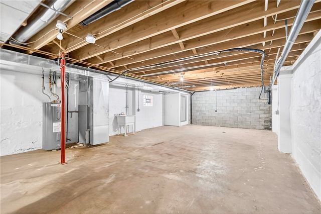 46 Davidson Avenue, Union Twp, PA 15038