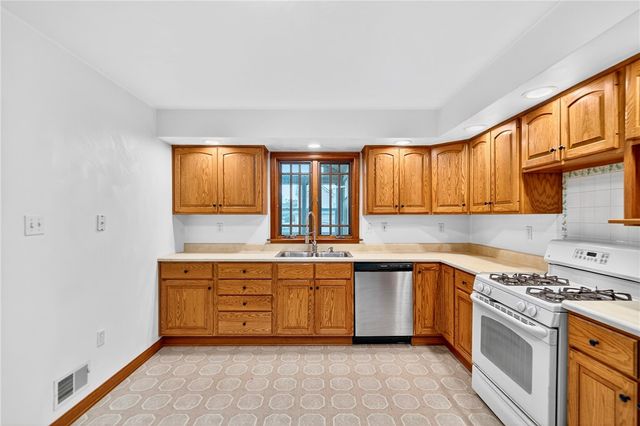 46 Davidson Avenue, Union Twp, PA 15038