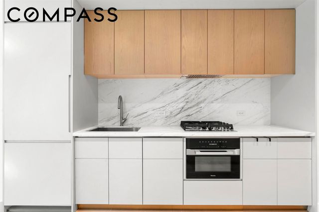 208 Delancey St Apt 1C, New York City, NY 10002