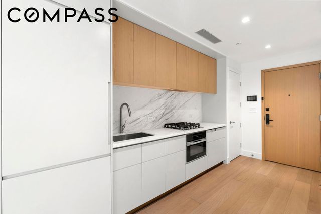 208 Delancey St Apt 1C, New York City, NY 10002