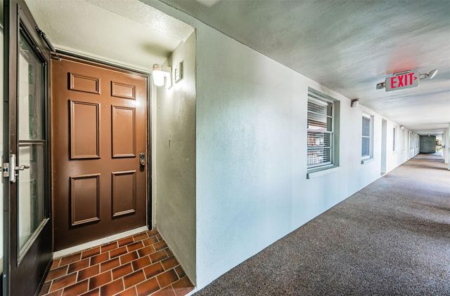 5157 SILENT LOOP 301, New Port Richey, FL 34652