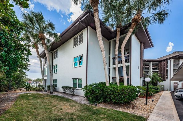 5157 SILENT LOOP 301, New Port Richey, FL 34652