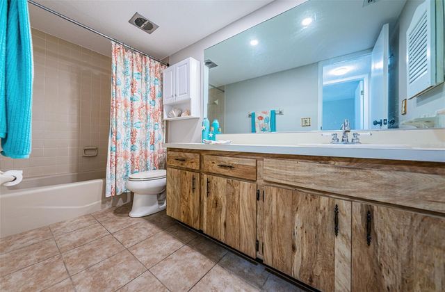 5157 SILENT LOOP 301, New Port Richey, FL 34652