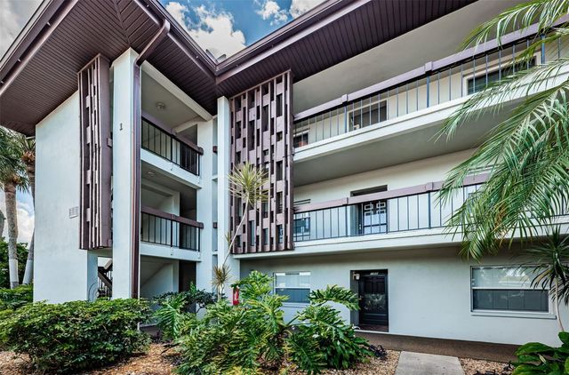 5157 SILENT LOOP 301, New Port Richey, FL 34652