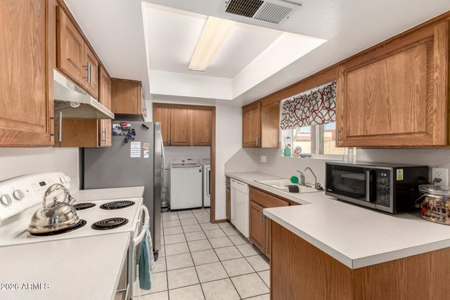 10605 N 45TH Drive, Glendale, AZ 85304