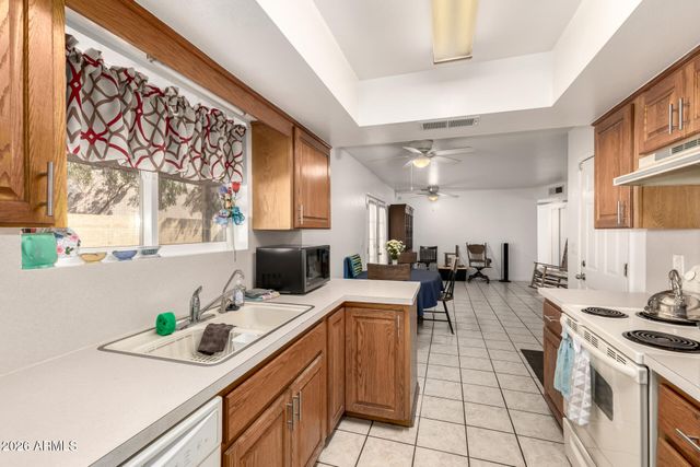 10605 N 45TH Drive, Glendale, AZ 85304