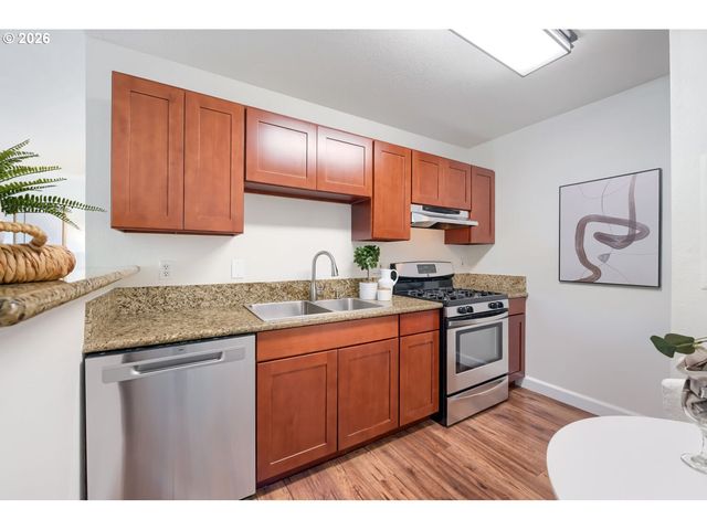 15066 Nw CENTRAL Dr 1403, Portland, OR 97229