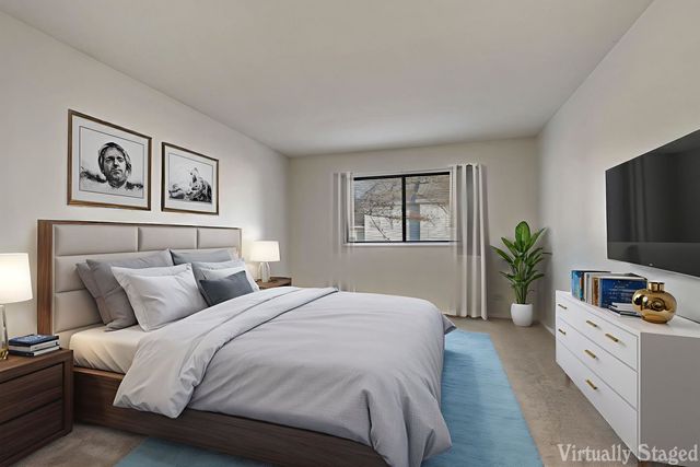 642 Whalom Lane 12-A, Schaumburg, IL 60173