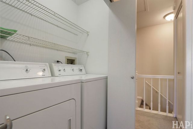 642 Whalom Lane 12-A, Schaumburg, IL 60173