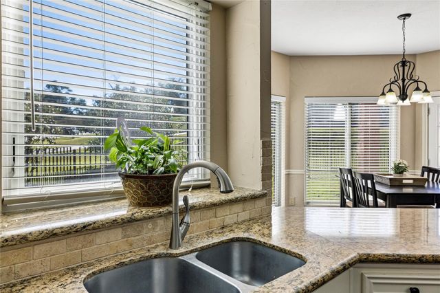 100 April Waters Drive N, Montgomery, TX 77356