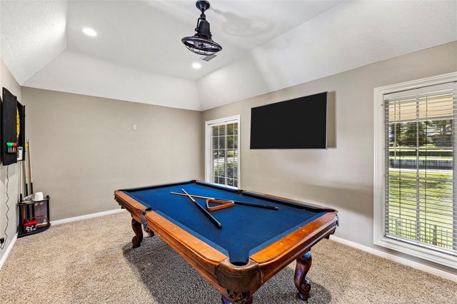 100 April Waters Drive N, Montgomery, TX 77356