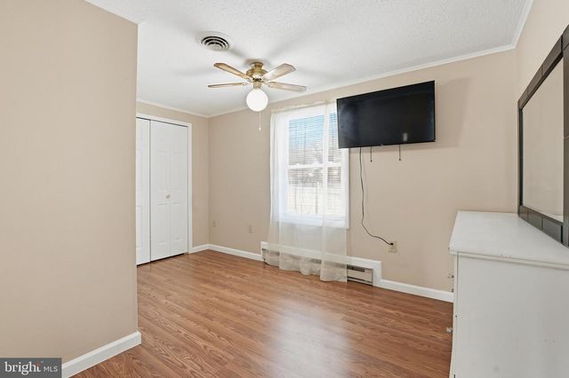 25-A S BERLIN PIKE, Lovettsville, VA 20180