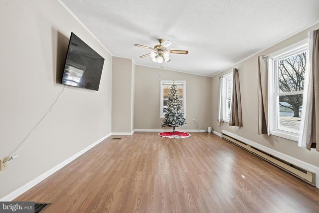 25-A S BERLIN PIKE, Lovettsville, VA 20180