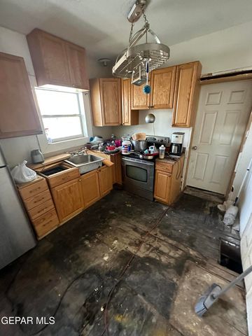 114 Fern Way, El Paso, TX 79902