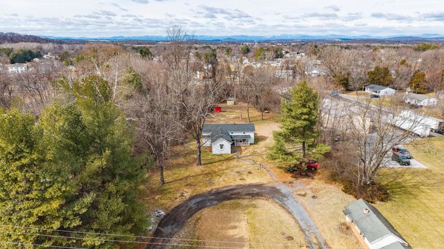 503 AUGUSTA AVE, Grottoes, VA 24441