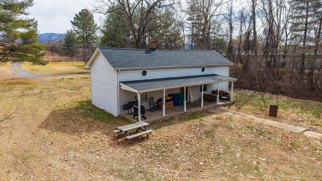 503 AUGUSTA AVE, Grottoes, VA 24441