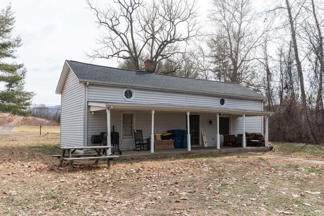 503 AUGUSTA AVE, Grottoes, VA 24441