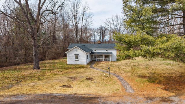 503 AUGUSTA AVE, Grottoes, VA 24441