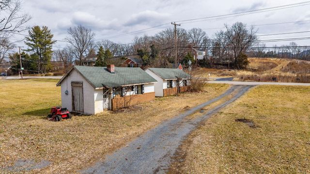 503 AUGUSTA AVE, Grottoes, VA 24441