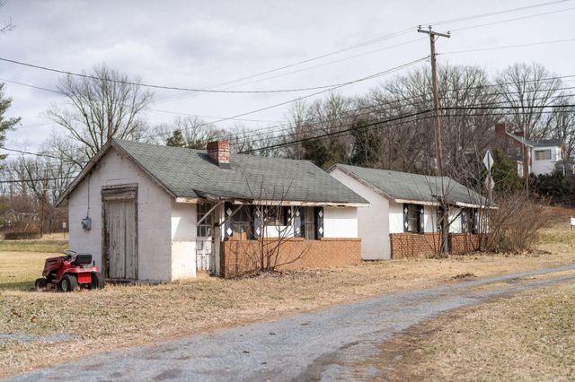 503 AUGUSTA AVE, Grottoes, VA 24441