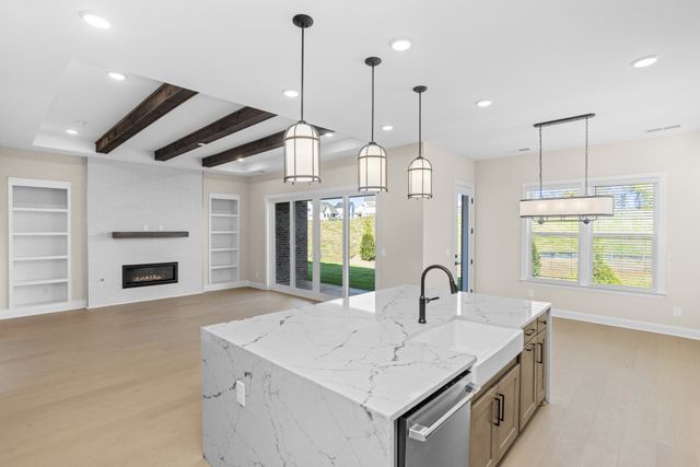 5959 Hunt Valley Drive, Spring Hill, TN 37174