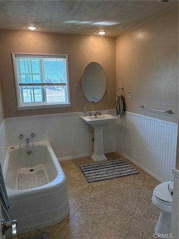 1742 La Mesa Oaks, San Dimas, CA 91773
