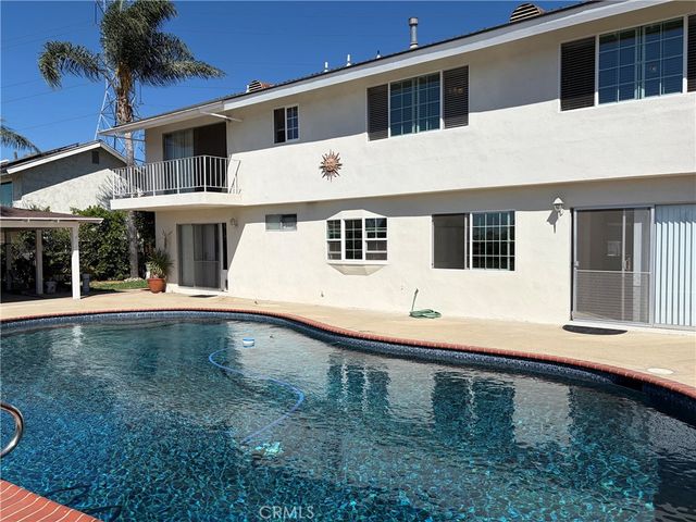 1742 La Mesa Oaks, San Dimas, CA 91773