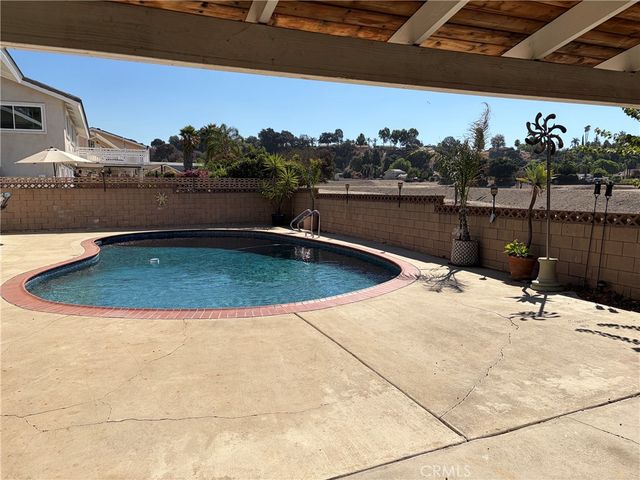 1742 La Mesa Oaks, San Dimas, CA 91773