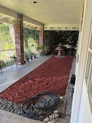 1742 La Mesa Oaks, San Dimas, CA 91773