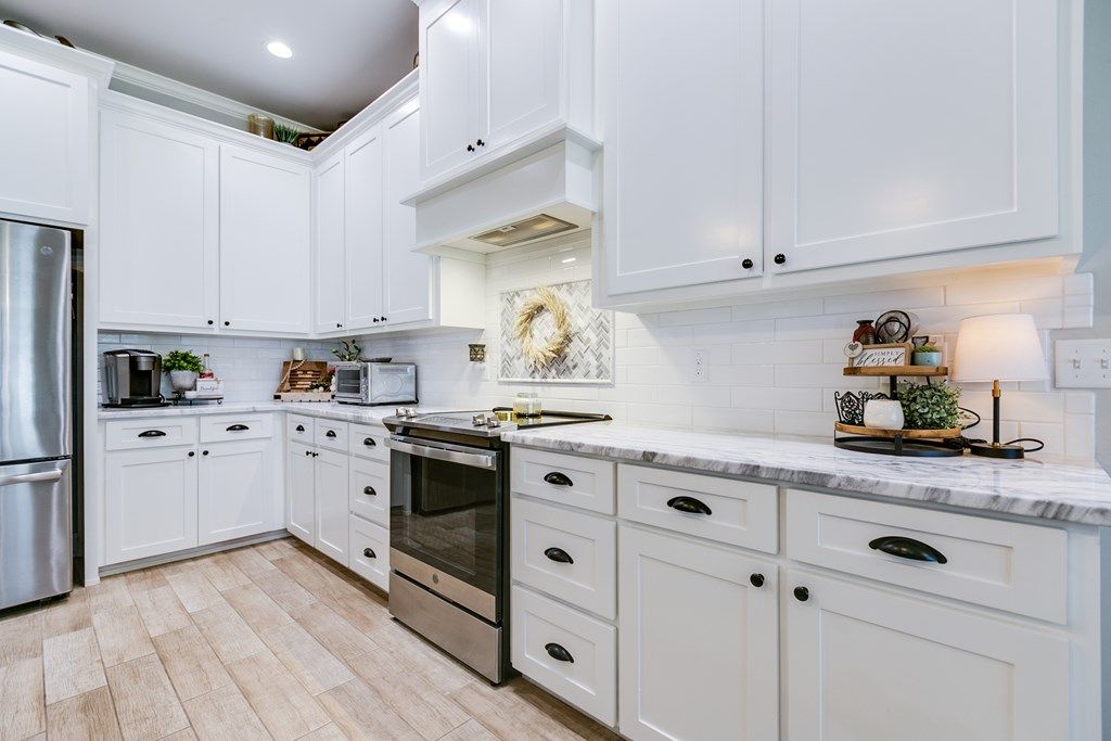 Image 14 of property listing at 5926 Bridlewood Court, San Angelo, TX 76904