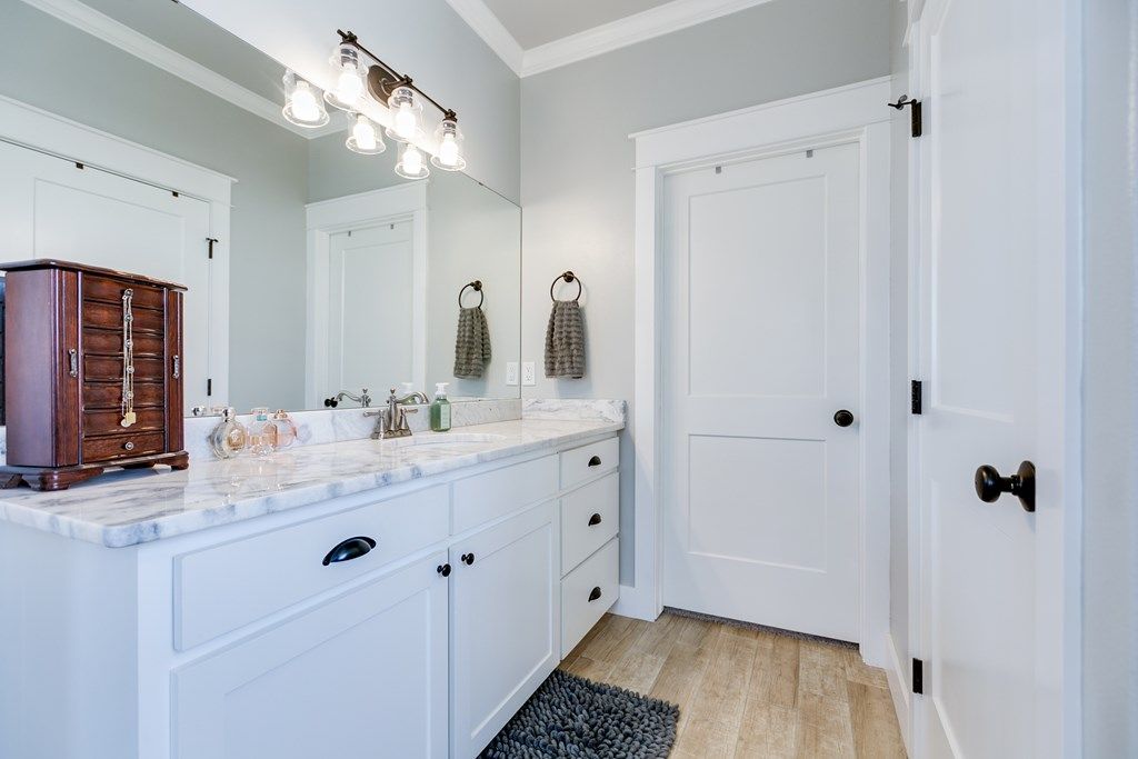 Image 22 of property listing at 5926 Bridlewood Court, San Angelo, TX 76904