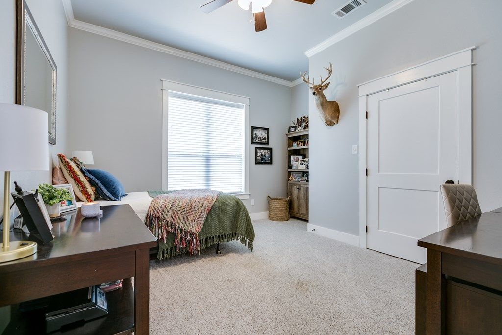 Image 31 of property listing at 5926 Bridlewood Court, San Angelo, TX 76904