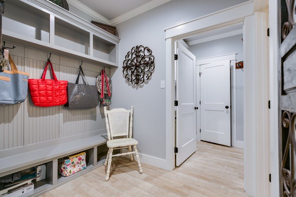 Image 33 of property listing at 5926 Bridlewood Court, San Angelo, TX 76904