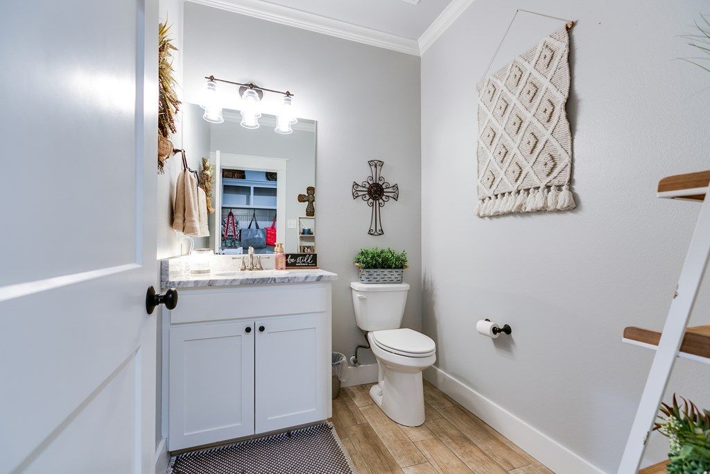 Image 34 of property listing at 5926 Bridlewood Court, San Angelo, TX 76904