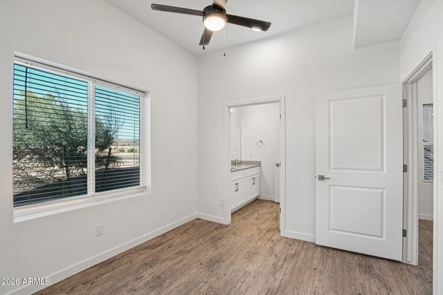 3021 W WILLIAMS Drive A201, Phoenix, AZ 85027