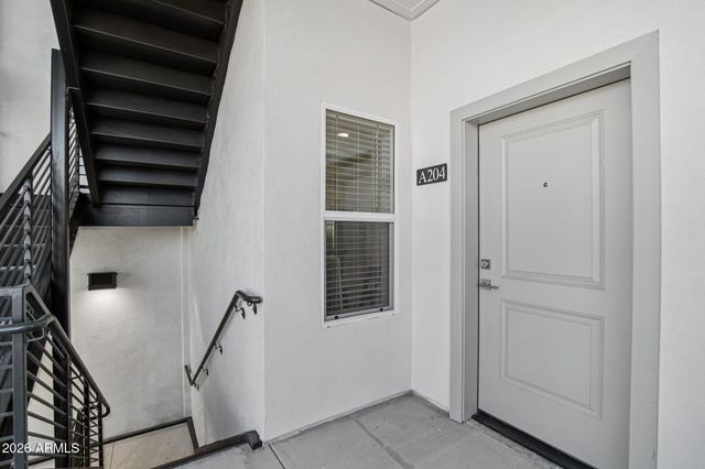 3021 W WILLIAMS Drive A201, Phoenix, AZ 85027