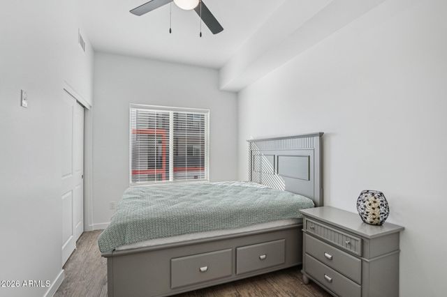 3021 W WILLIAMS Drive A201, Phoenix, AZ 85027